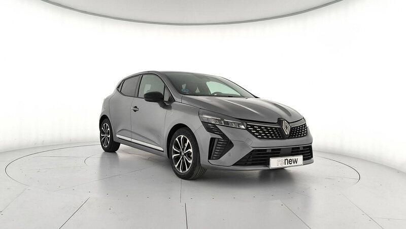 Usado Renault Clio V Techno 100 CV (73 kW) 2025 Gris Berlina