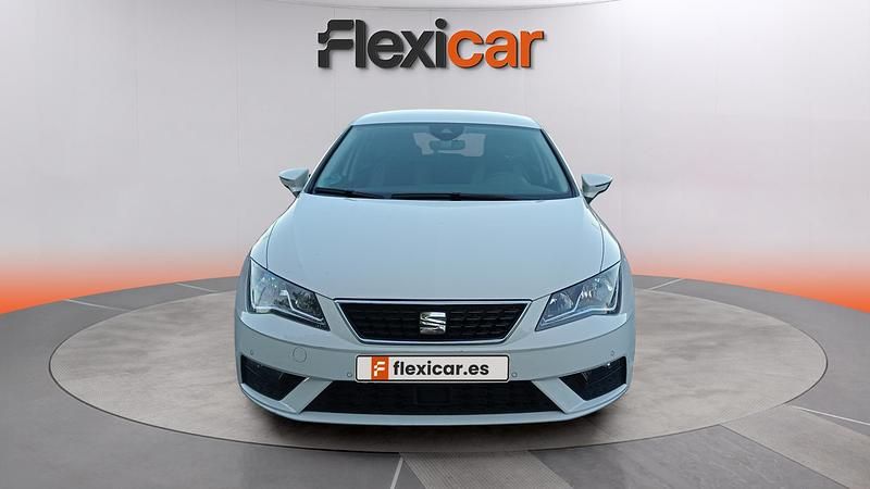 Usado Seat Leon Style 115 CV (84 kW) 2019 Blanco Berlina