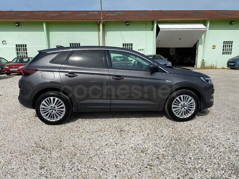 Usado Opel Grandland X Selective 120 CV (88 kW) 2018 Gris / plata SUV