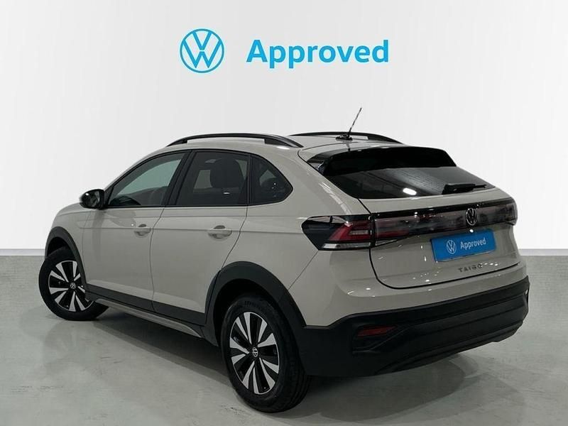 Usado VW Taigo Life 110 CV (80 kW) 2022 Gris SUV