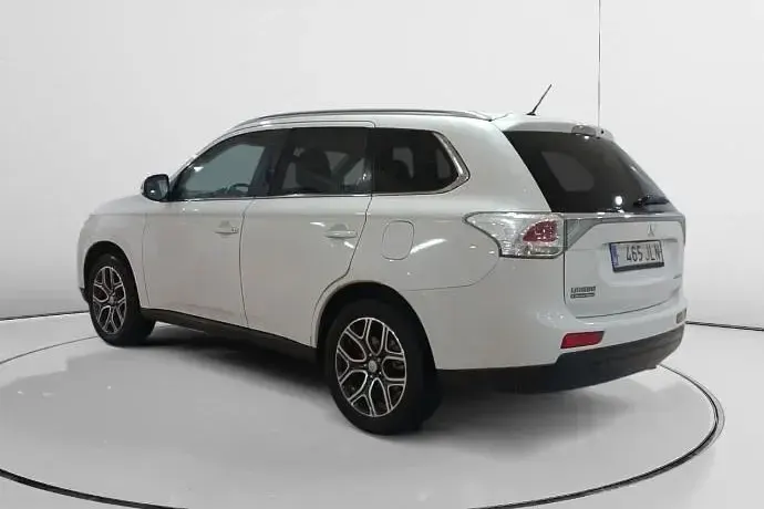 Usado Mitsubishi Outlander Motion 150 CV (110 kW) 2016 SUV
