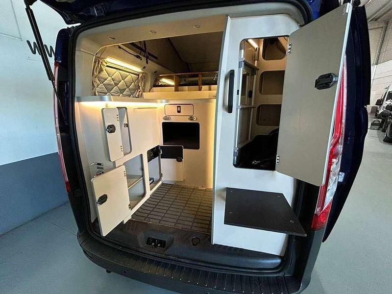 Usado Ford Transit Custom Trend 155 CV (114 kW) 2016 Azul Familiar