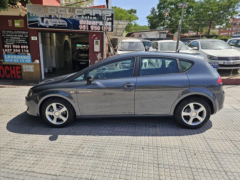 Gris / plata Usado 2005 Seat Leon Stylance Berlina | 5990 € (Caro) - Imagen 1/4
