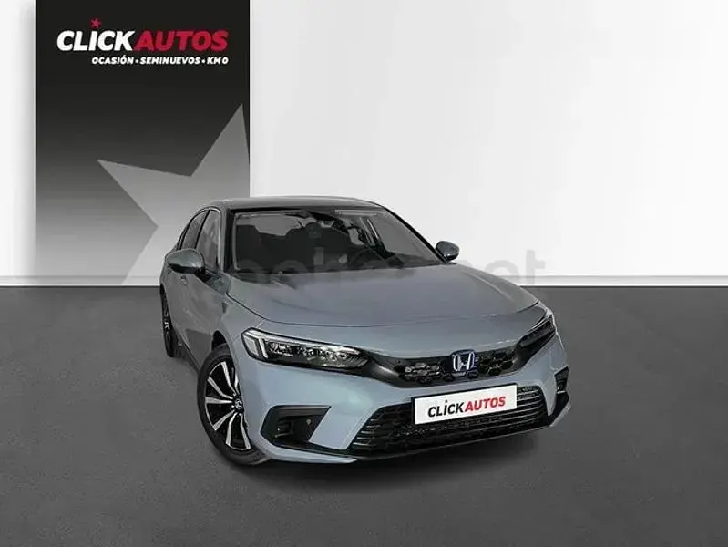 Usado Honda Civic Elegance 184 CV (135 kW) 2024 Gris / plata Berlina