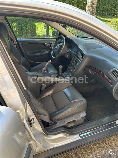 Gris / plata Usado 2002 Volvo S60 Berlina | 2500 € (Buen precio) - Imagen 1/4