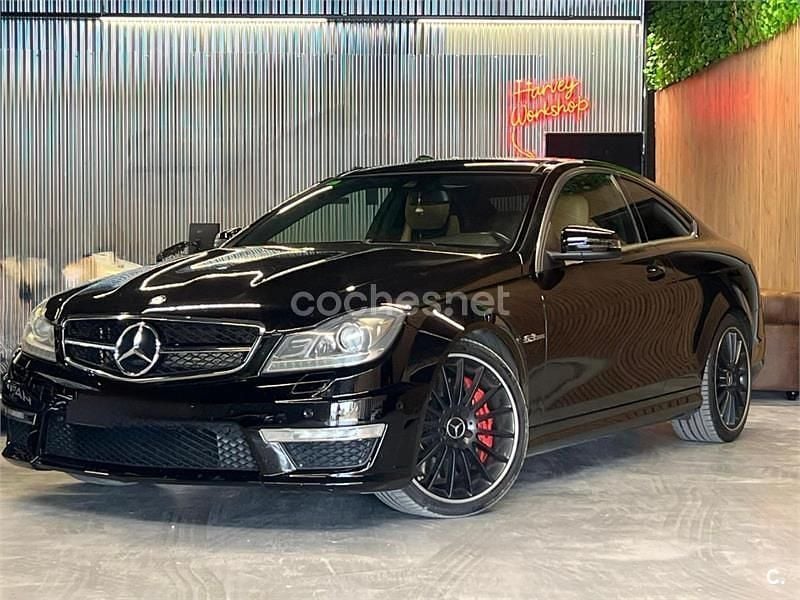 Negro Usado 2012 Mercedes C63 AMG AMG Coupe | 33.999 € - Imagen 1/4