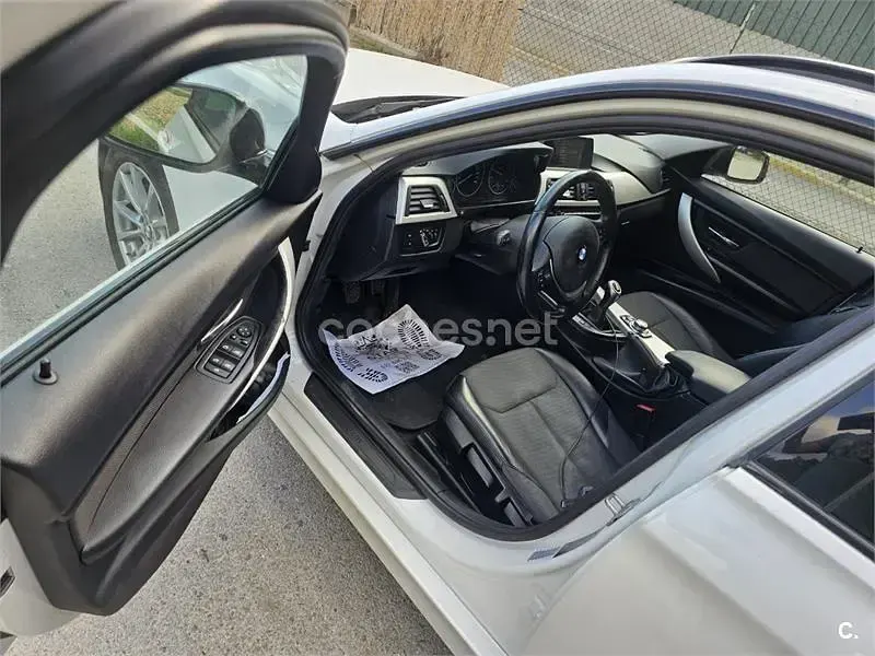 Usado BMW 318 143 CV (105 kW) 2014 Blanco Familiar