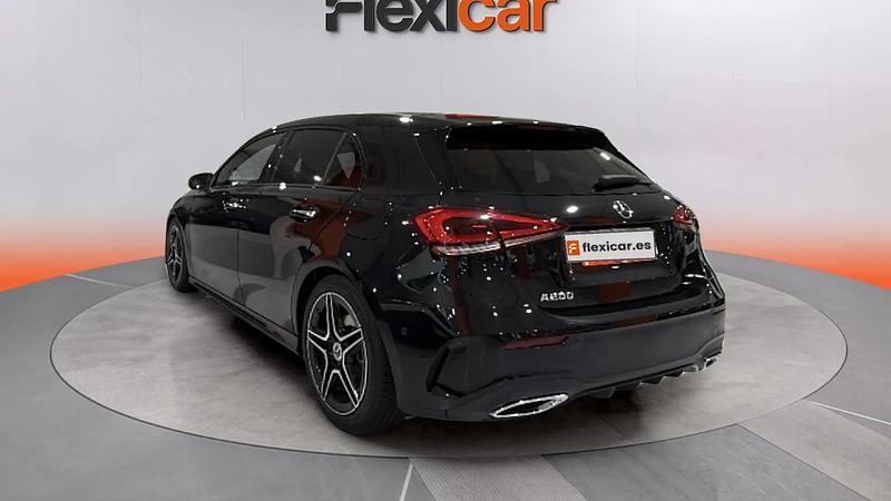 Usado Mercedes A200 163 CV (119 kW) 2019 Negro Berlina
