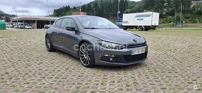 Usado VW Scirocco 160 CV (117 kW) 2011 Gris / plata Coupe