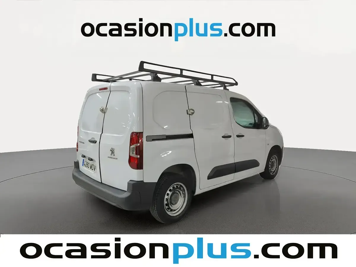 Usado Peugeot Partner 102 CV (75 kW) 2023 Blanco Monovolumen