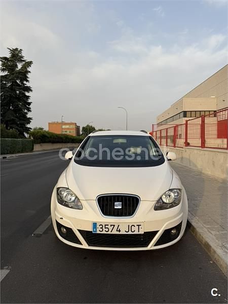 Blanco Usado 2015 Seat Altea XL Monovolumen | 4500 € (Buen precio) - Imagen 1/4