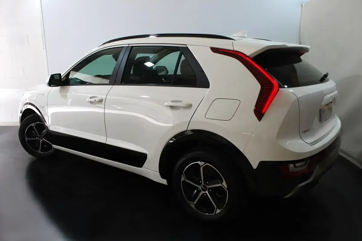 Używany Kia Niro 183 KM (134 kW) 2023 Biały SUV