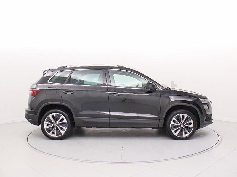 Usado Skoda Karoq Style 115 CV (84 kW) 2023 Blanco SUV