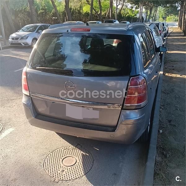 Gris / plata Usado 2006 Opel Zafira Cosmo Monovolumen | 2500 € (Buen precio) - Imagen 1/4