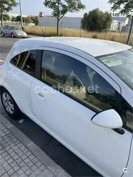 Usado Opel Corsa 85 CV (62 kW) 2010 Blanco Utilitario