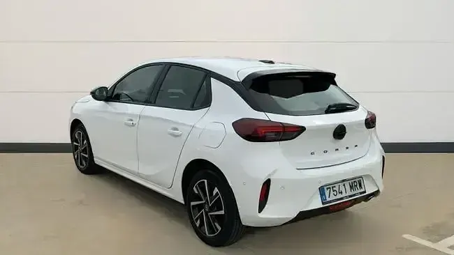 Usado Opel Corsa 100 CV (73 kW) 2024 Blanco Utilitario