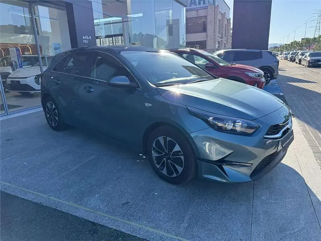 Usado Kia Ceed 101 CV (74 kW) 2025 Utilitario