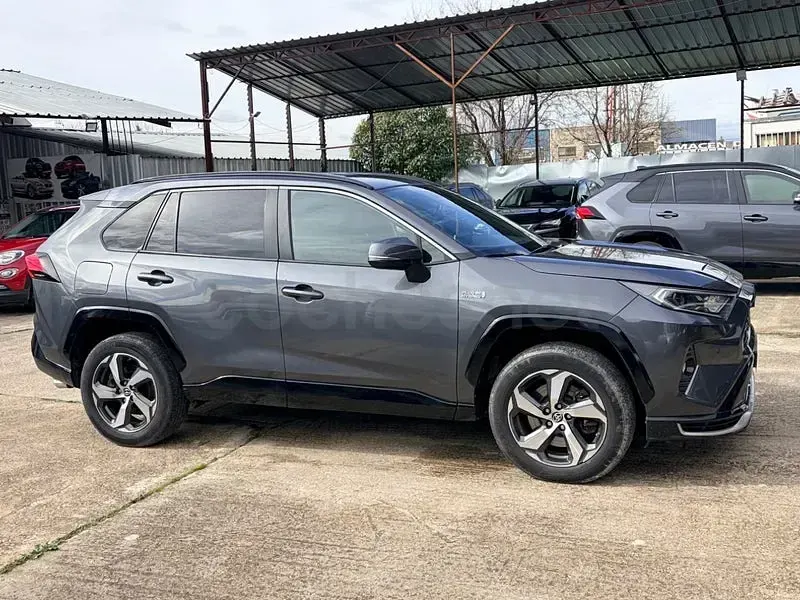 Usado Toyota RAV4 Hybrid Advance 306 CV (225 kW) 2021 Gris / plata SUV