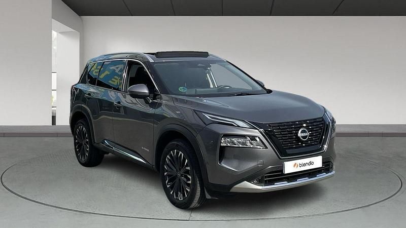 Usado Nissan X-Trail Tekna 204 CV (150 kW) 2025 Gris SUV