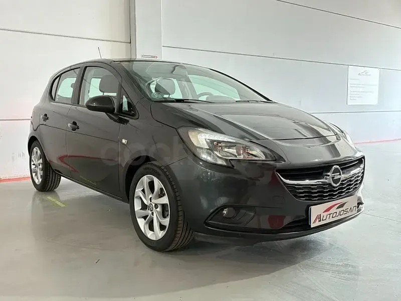 Usado Opel Corsa Selective 90 CV (66 kW) 2018 Gris / plata Utilitario
