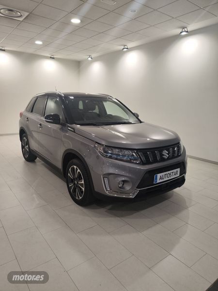 Gris Usado 2022 Suzuki Vitara GLX SUV | 21.900 € (Un poco caro) - Imagen 1/4