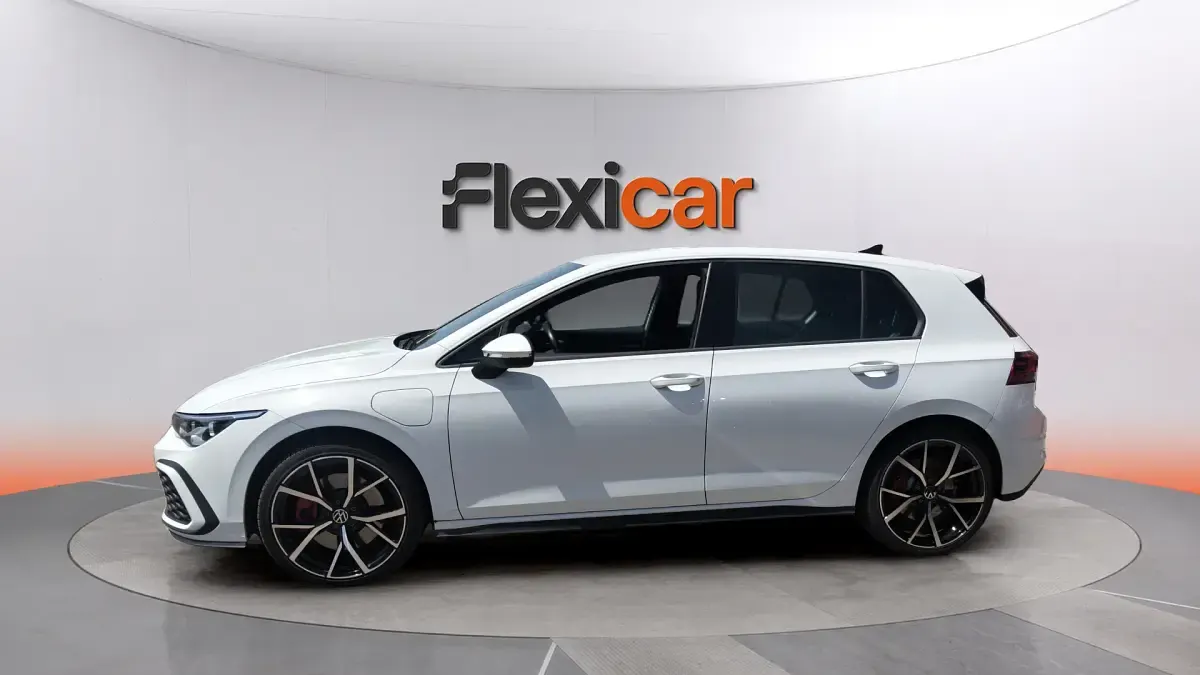 Usado VW Golf VIII GTE 245 CV (180 kW) 2021 Blanco Berlina