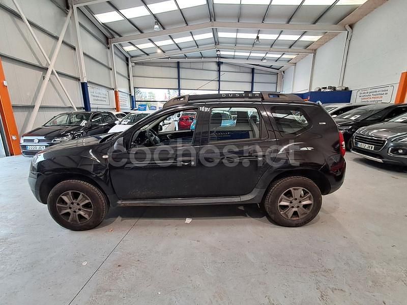 Usado Dacia Duster Ambiance 125 CV (91 kW) 2016 Negro SUV