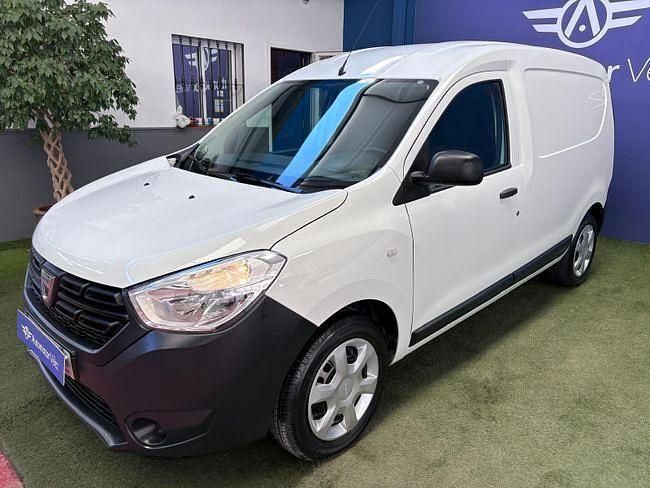 Usado Dacia Dokker Essentiel 90 CV (66 kW) 2019 Blanco Monovolumen