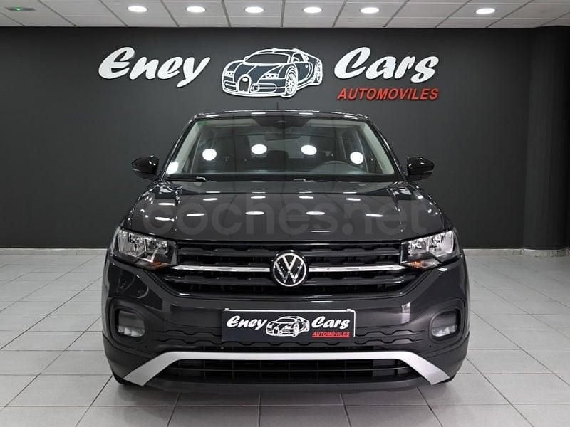 Usado VW T-Cross Advance 95 CV (69 kW) 2021 Gris / plata SUV