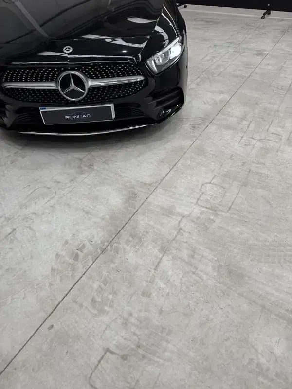 Usado Mercedes A180 Advanced 116 CV (85 kW) 2022 Negro Utilitario
