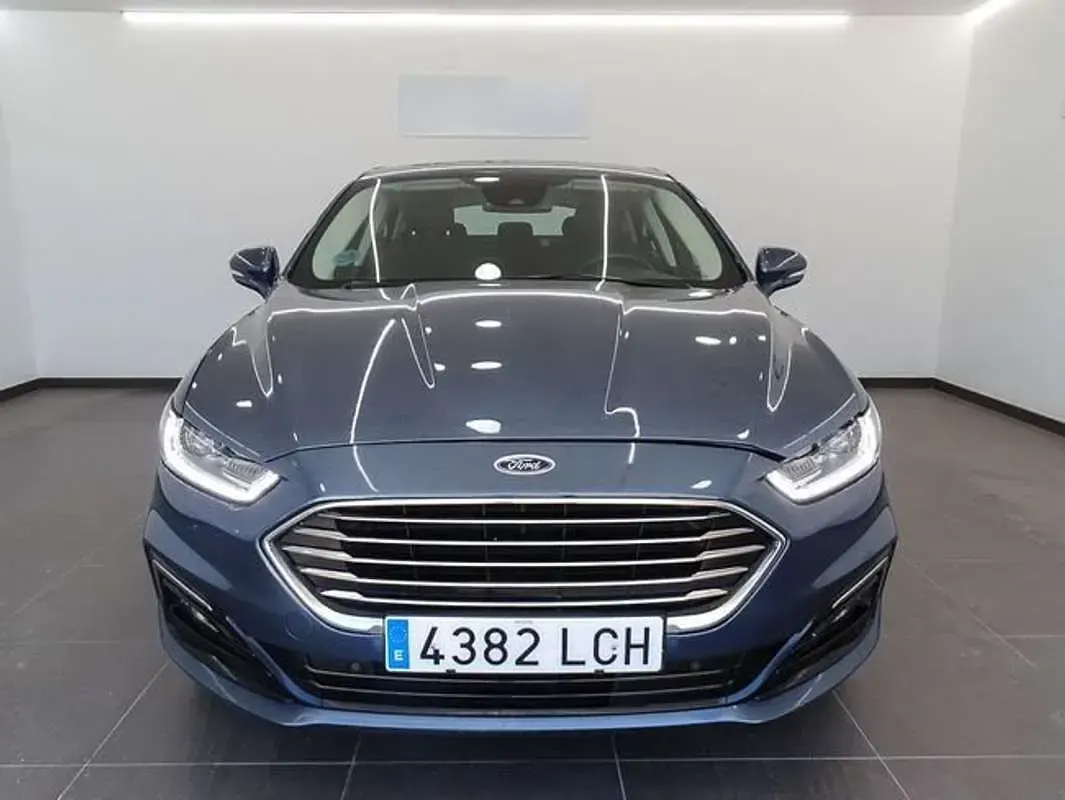 Usado Ford Mondeo Business Edition 150 CV (110 kW) 2019 Azul Berlina