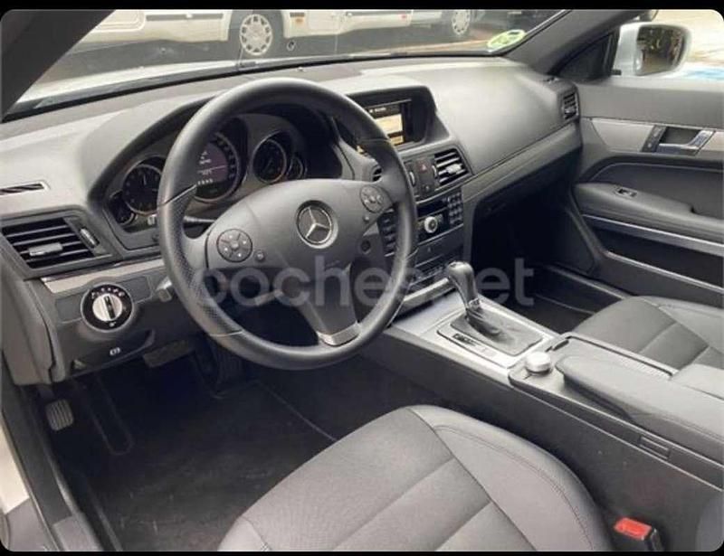 Käytetty Mercedes E250 Elegance 204 HP (150 kW) 2009 Harmaa Coupe - kaksiovinen