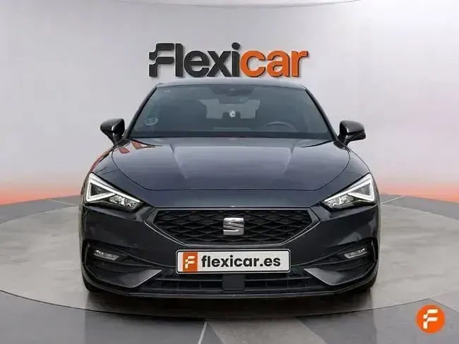 Usado Seat Leon FR 150 CV (110 kW) 2021 Gris