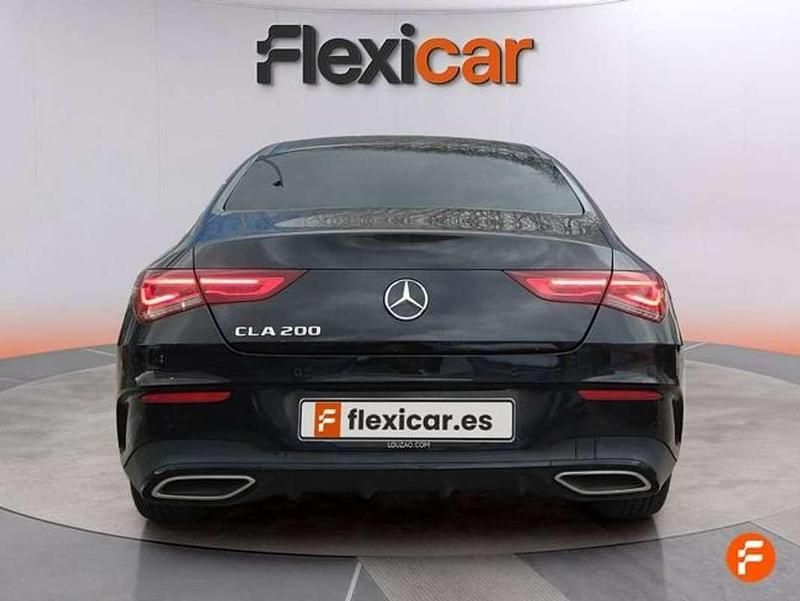 Usado Mercedes CLA180 136 CV (100 kW) 2023 Negro Berlina