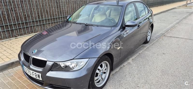 Usado BMW 320 150 CV (110 kW) 2006 Gris / plata Berlina