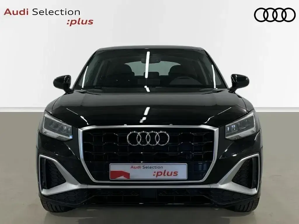 Usado Audi Q2 S-Line 116 CV (85 kW) 2024 Negro SUV