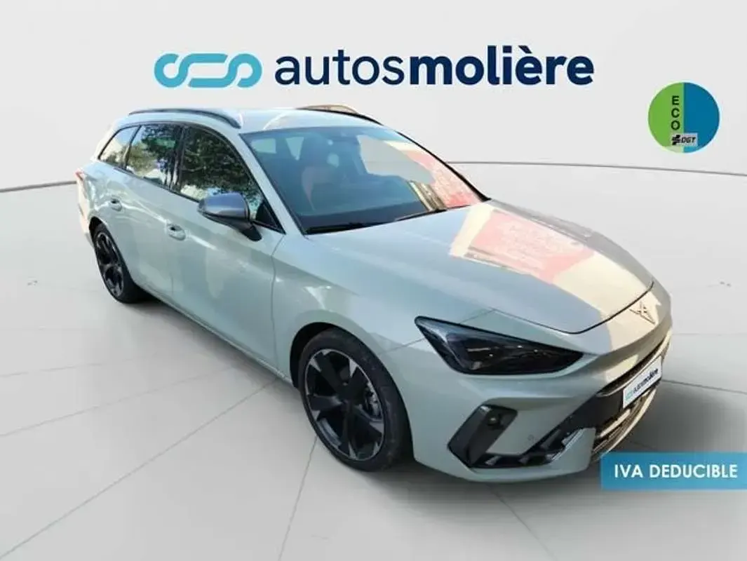 Usado Cupra Leon 150 CV (110 kW) 2025 Gris Utilitario