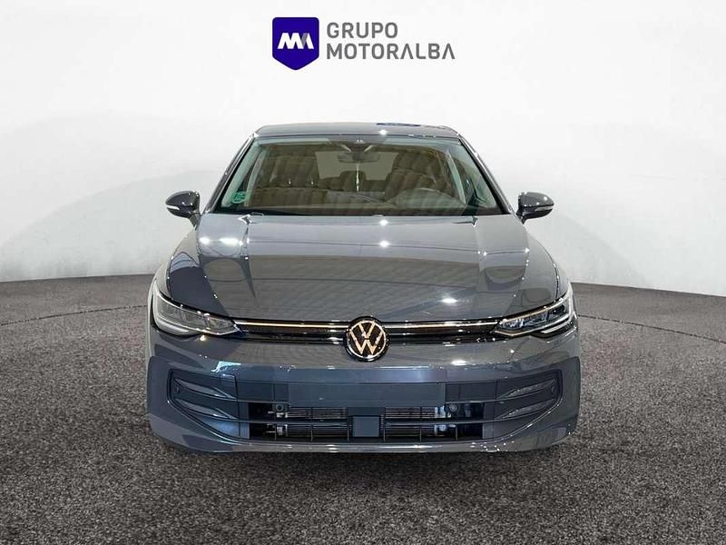 Usado VW Golf VIII 116 HP (85 kW) 2025 Cinzento Citadino
