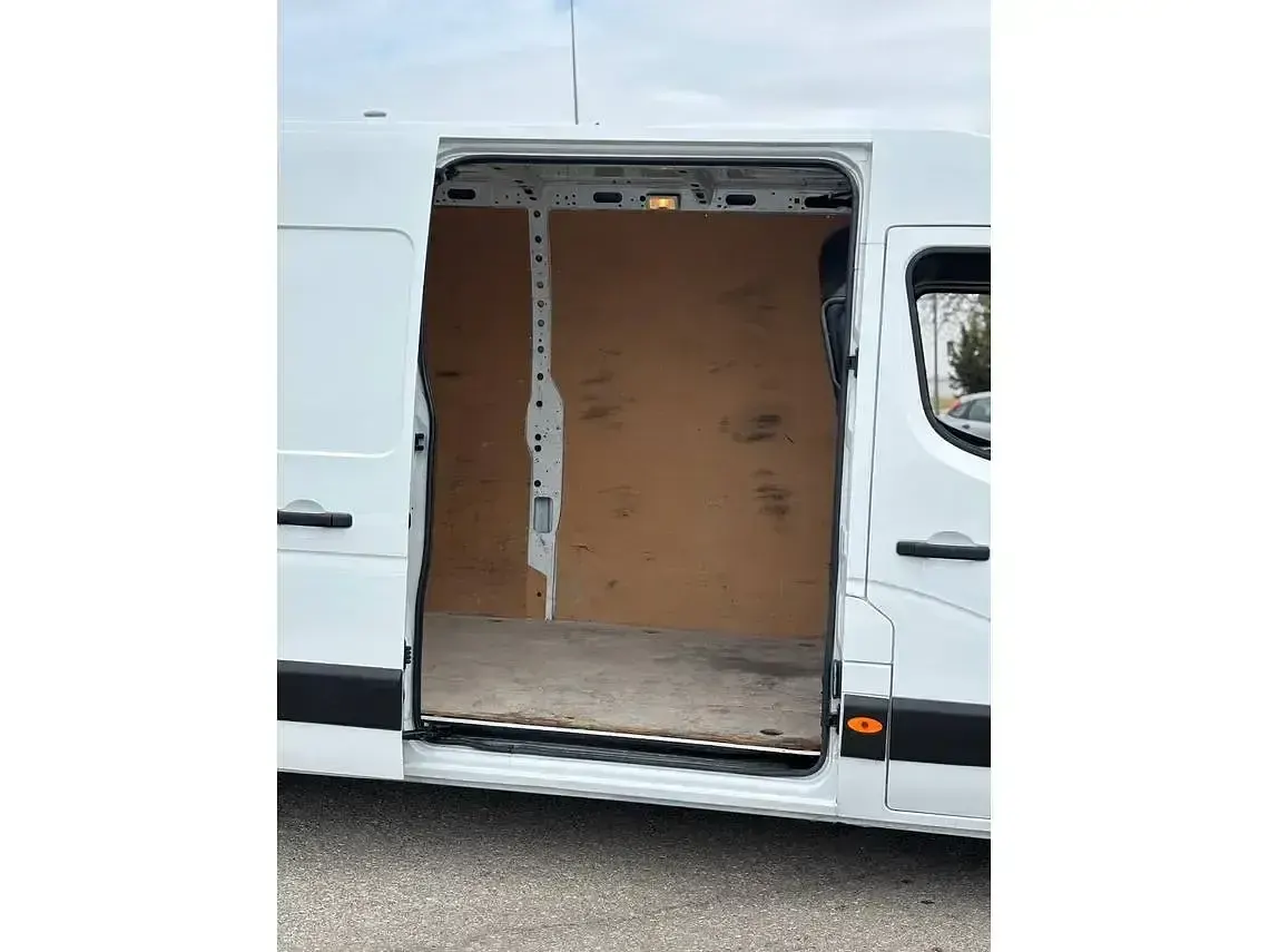 Usado Renault Master 150 CV (110 kW) 2022 Blanco Van