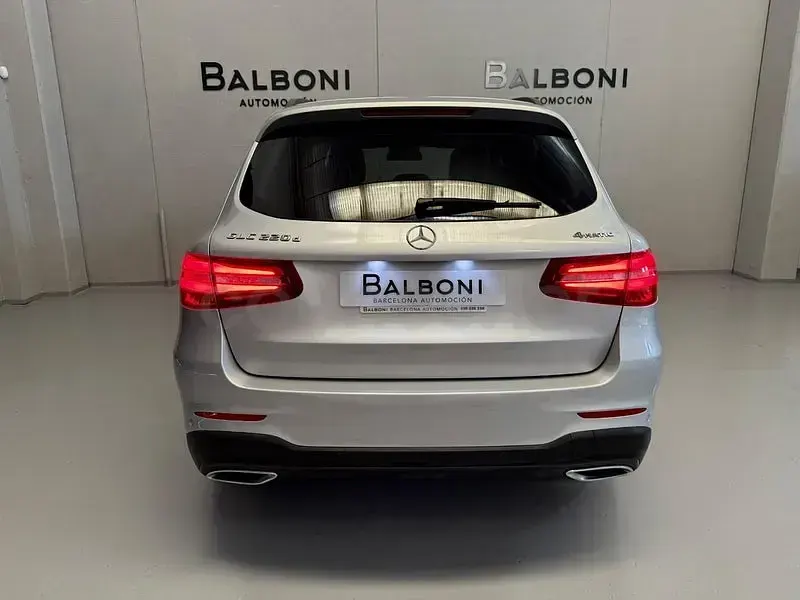 Usado Mercedes GLC220 170 CV (125 kW) 2018 Gris / plata SUV