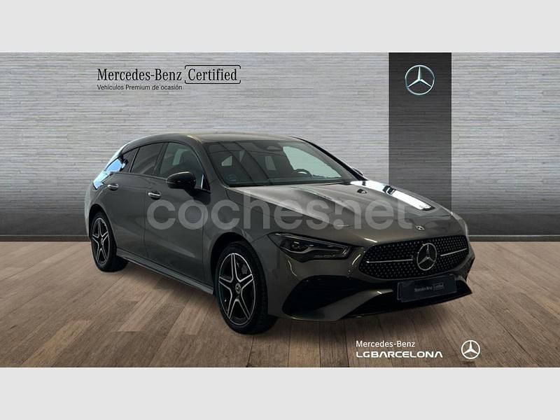 Usado Mercedes CLA250e Shooting Brake 218 CV (160 kW) 2024 Blanco Familiar