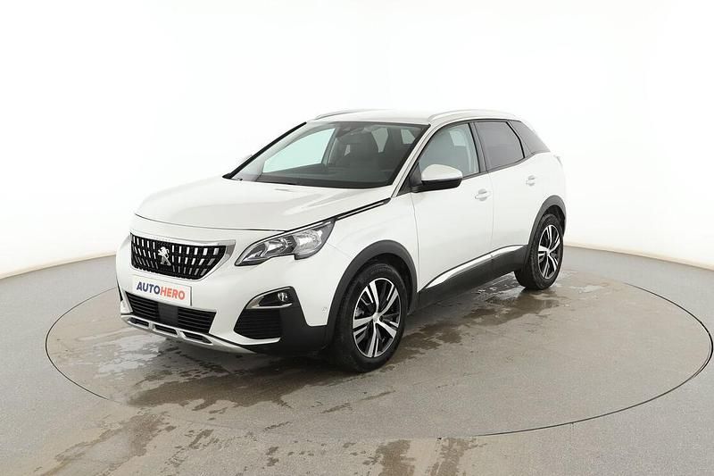 Usado Peugeot 3008 Allure 130 CV (95 kW) 2018 Blanco SUV