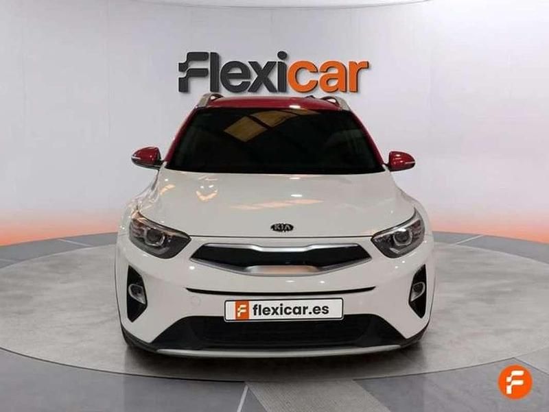 Usado Kia Stonic 120 CV (88 kW) 2018 Blanco SUV