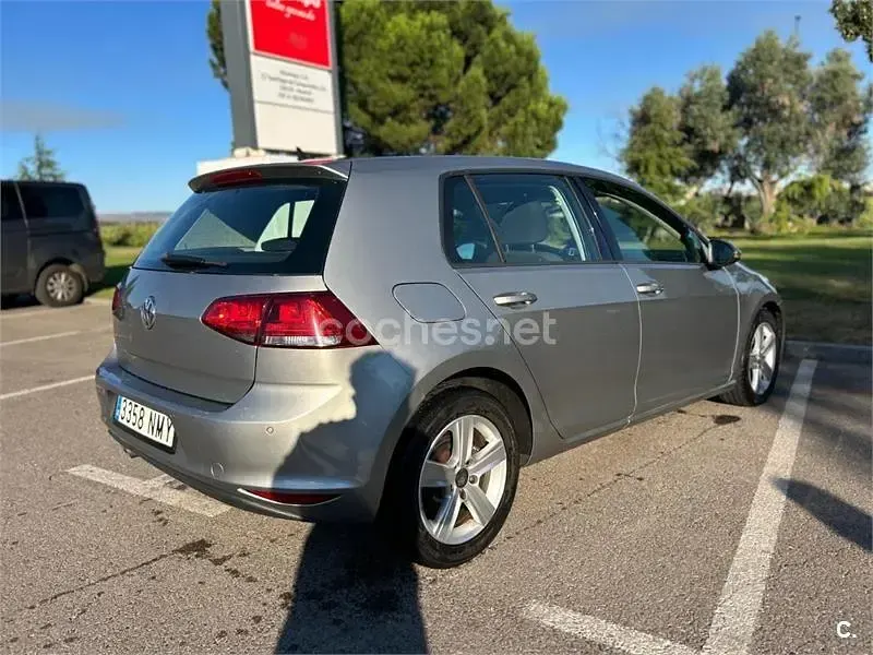Usado VW Golf VII Sportline 150 CV (110 kW) 2013 Gris / plata Familiar