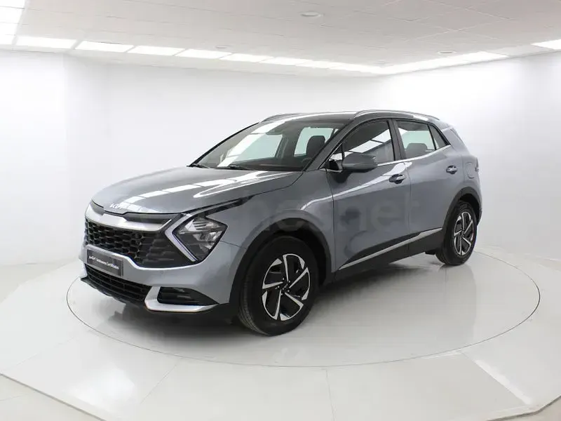 Usado Kia Sportage 150 CV (110 kW) 2023 Gris / plata SUV