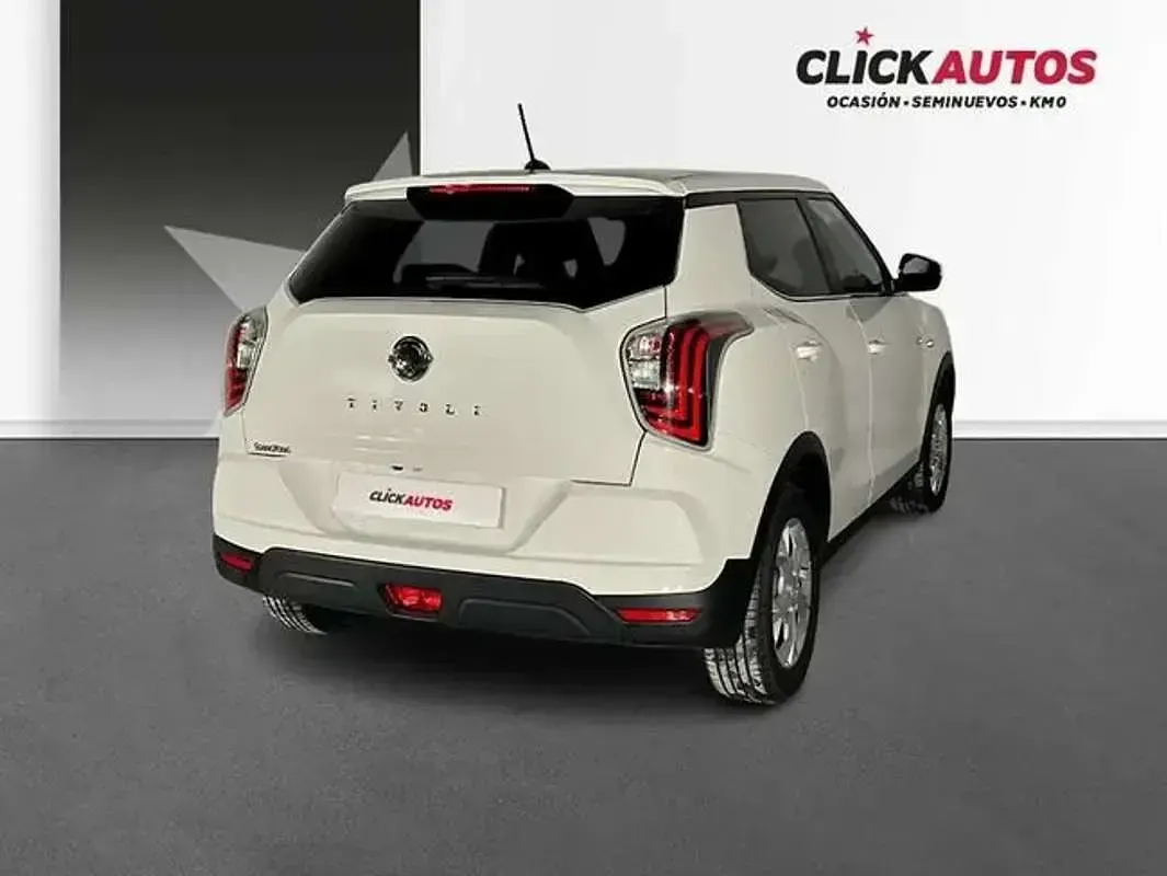 Usado SsangYong Tivoli 128 CV (94 kW) 2023 Blanco SUV