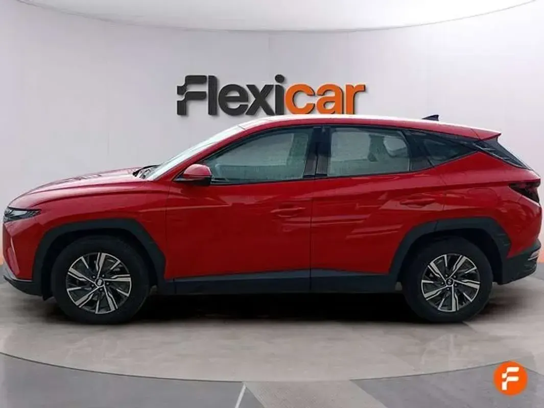 Usado Hyundai Tucson 150 HP (110 kW) 2023 Vermelho SUV