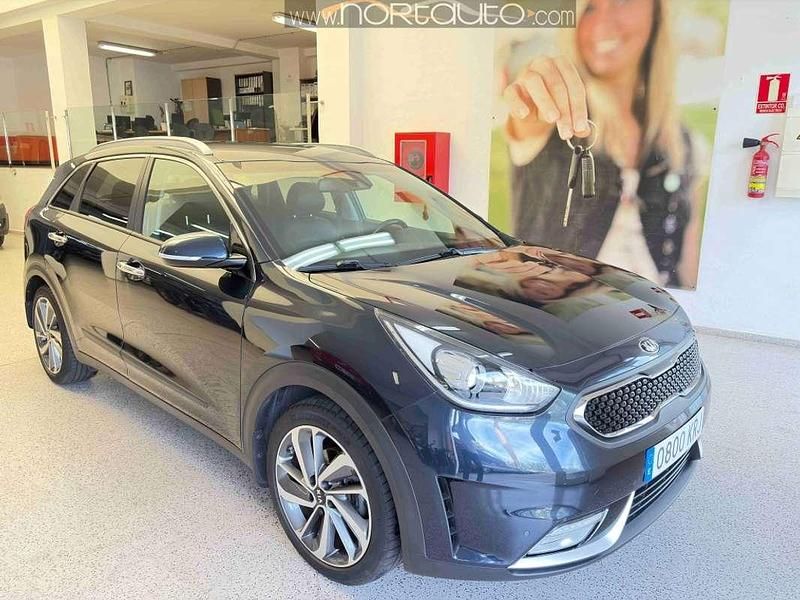 Usado Kia Niro 141 CV (103 kW) 2018 Negro SUV