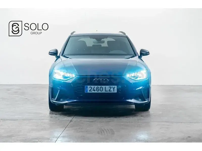 Usado Audi A4 Ambiente 163 CV (119 kW) 2022 Azul Familiar