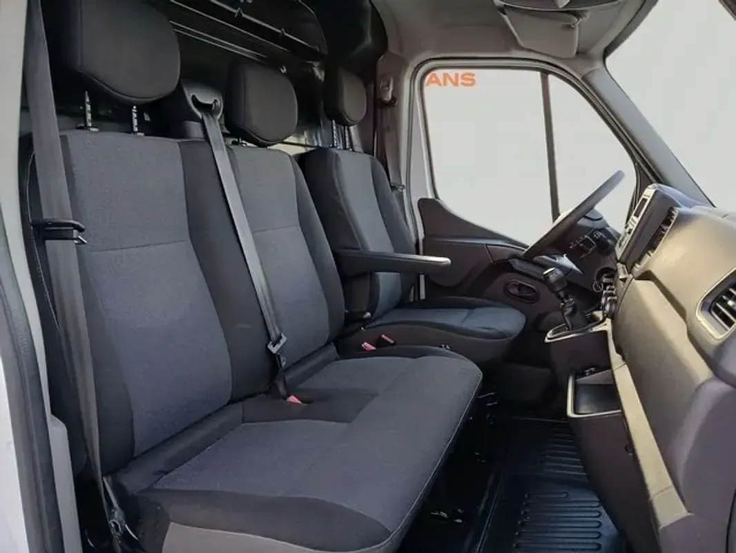 Usado Nissan NV400 135 CV (99 kW) 2021 Blanco Van